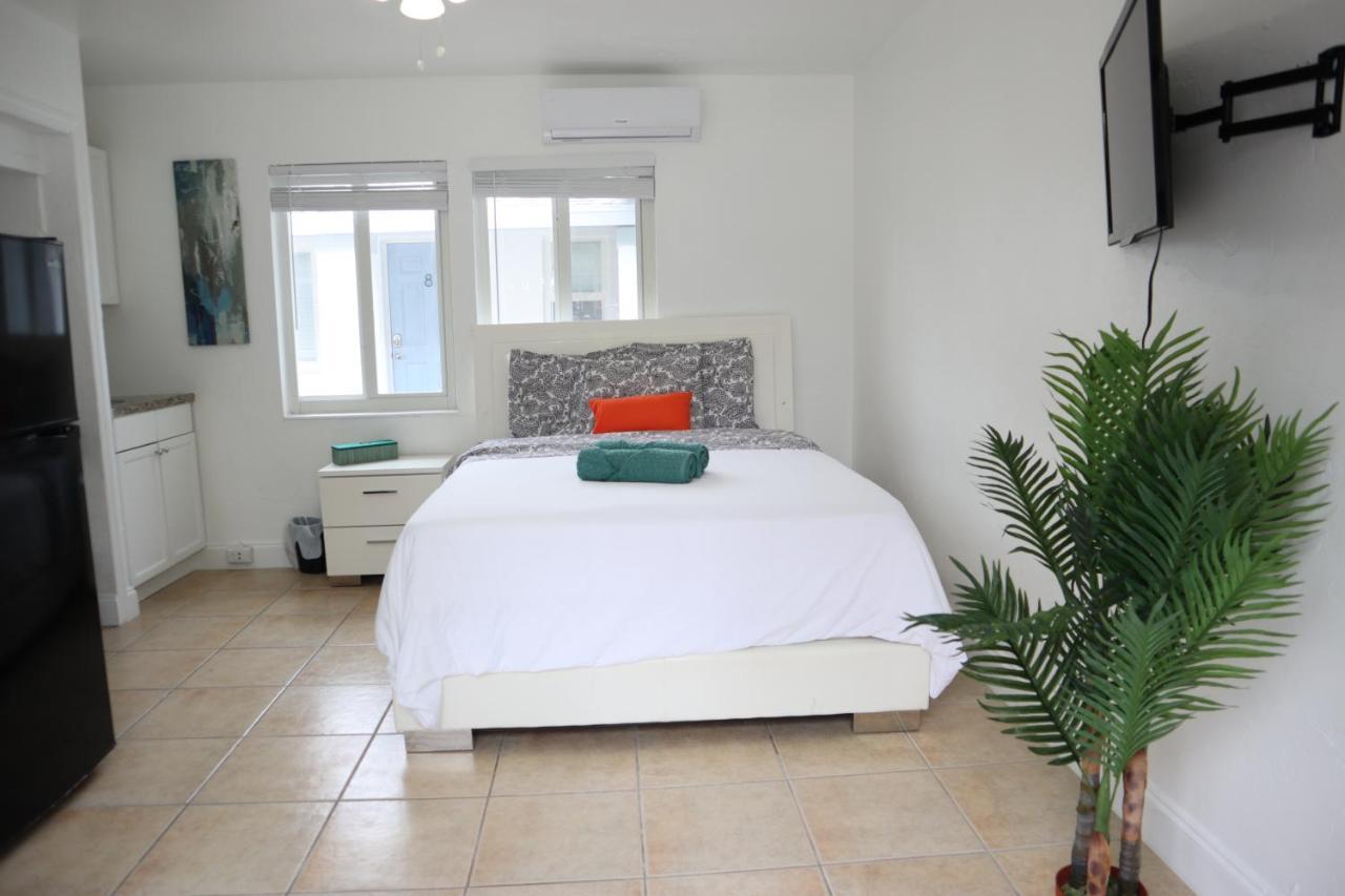 Singer Island Inn Studio/ Walk To The Beach Уест Палм Бийч Екстериор снимка