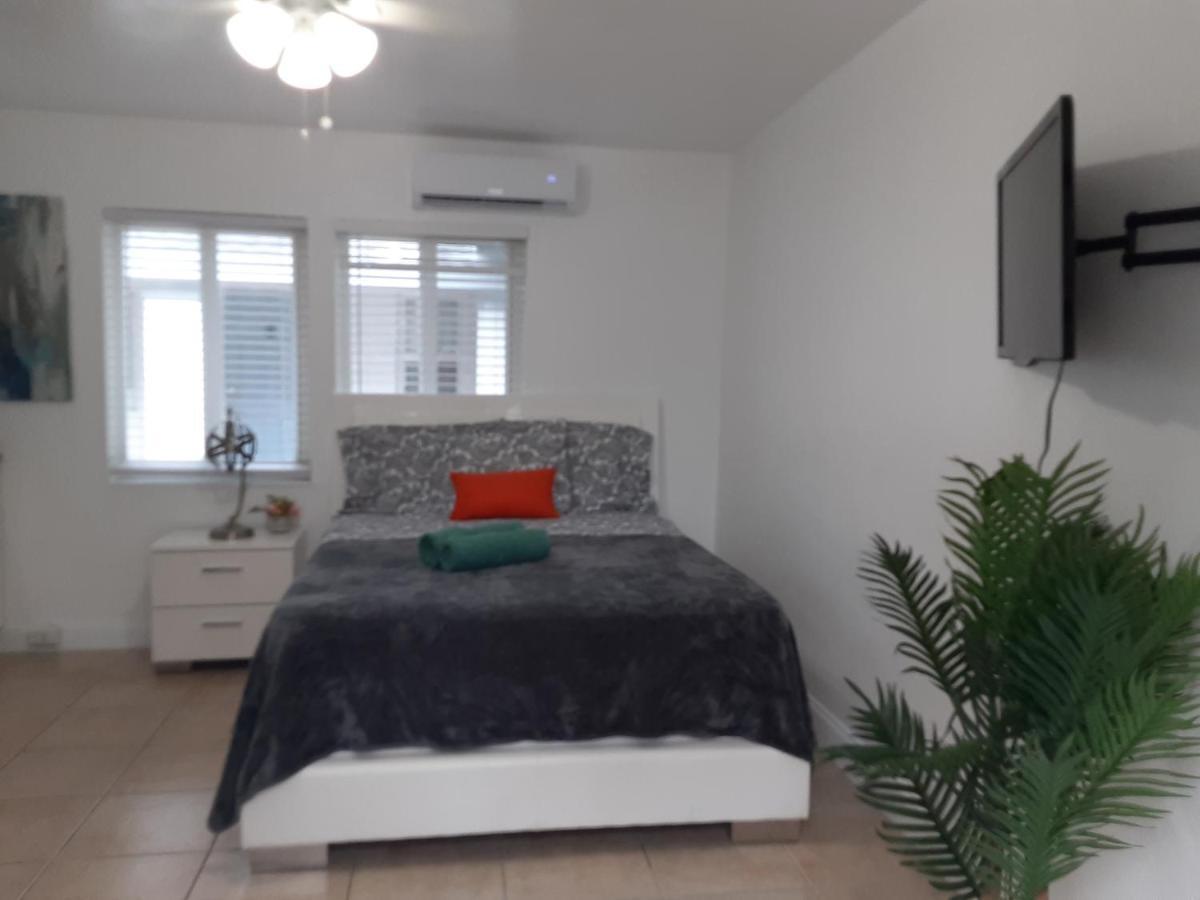 Singer Island Inn Studio/ Walk To The Beach Уест Палм Бийч Екстериор снимка